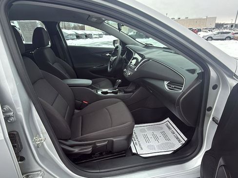 Used 2019 Chevrolet Malibu LS image 17