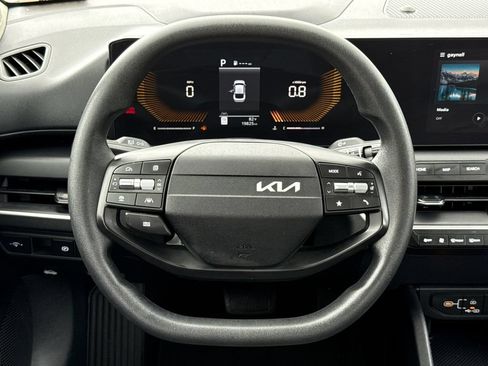 Used 2025 Kia K4 FWD image 14