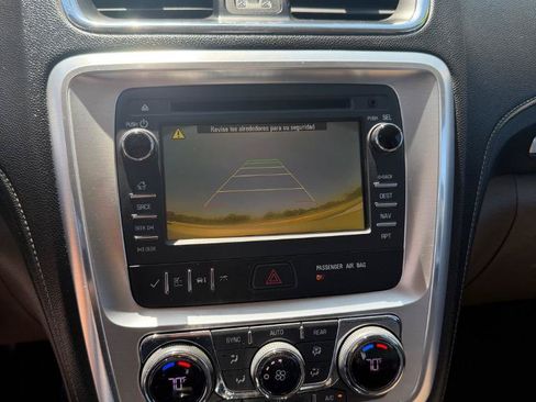 Used 2015 GMC Acadia SLT FWD image 11