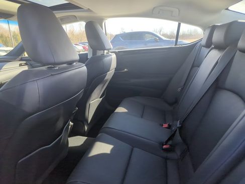 Used 2019 Lexus ES 350 image 17