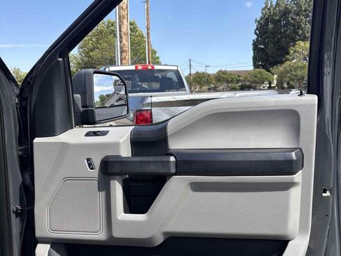 Used 2017 Ford F150 XL w/ Equipment Group 101A Mid RWD image 10