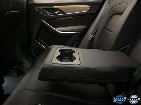 Used 2024 Jaguar F-PACE R-Dynamic S image 75