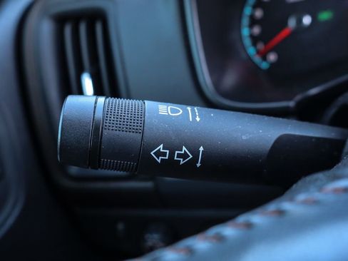 Used 2022 GMC Canyon AT4 w/ Driver Alert Package image 25