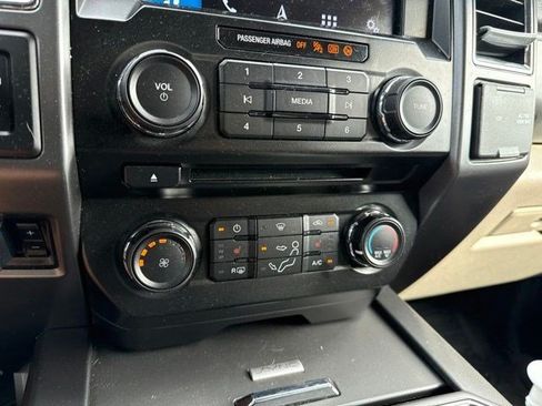 Used 2017 Ford F350 XLT AWD/4WD image 17