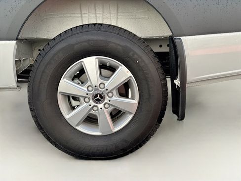 New 2024 Mercedes-Benz Sprinter 2500 image 10