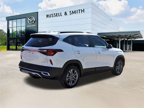 Used 2023 Kia Seltos S w/ Navigation Package image 4