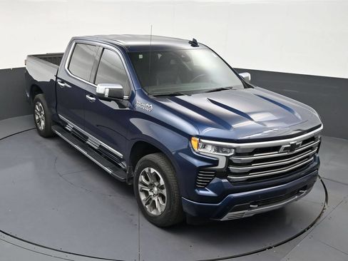 Used 2023 Chevrolet Silverado 1500 High Country w/ High Country Premium Package AWD/4WD image 15