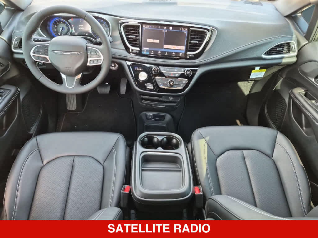 New 2027 Chrysler Pacifica Select FWD image 16