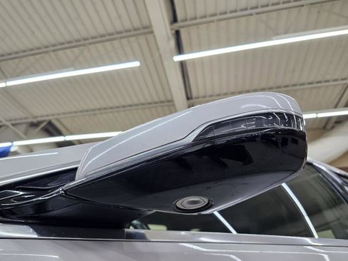 Used 2019 Cadillac CTS Luxury image 11