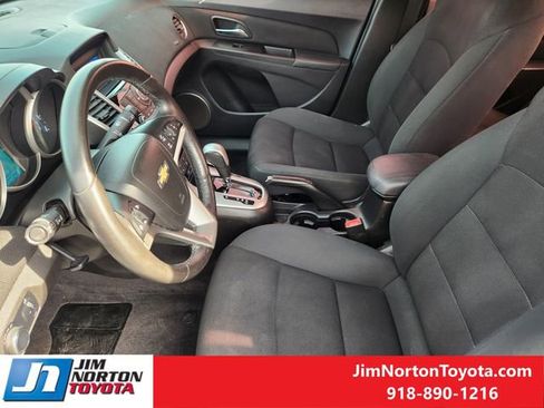 Used 2012 Chevrolet Cruze LT image 14