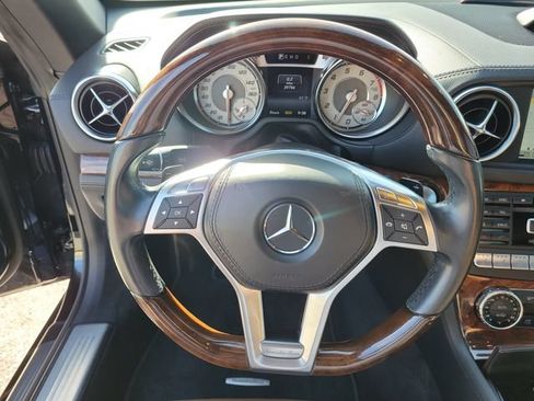 Used 2014 Mercedes-Benz SL 550 image 26