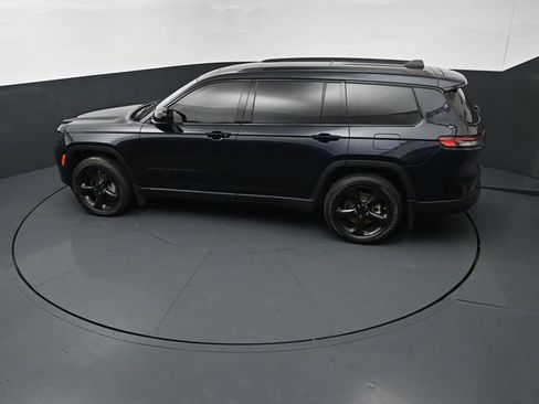 Used 2023 Jeep Grand Cherokee L Limited w/ Luxury Tech Group II AWD/4WD image 15
