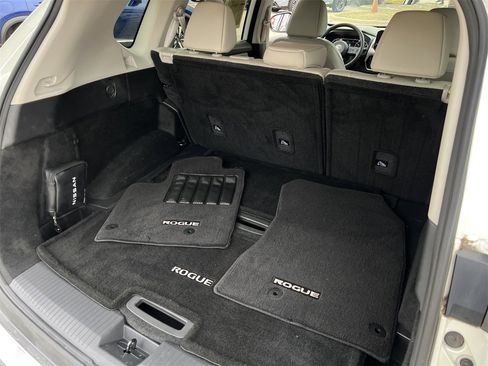 Certified 2023 Nissan Rogue SL w/ SL Premium Package image 27