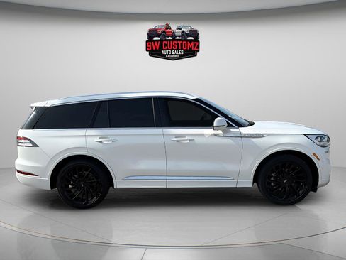 Used 2022 Lincoln Aviator Reserve w/ Equipment Group 201A AWD/4WD image 8
