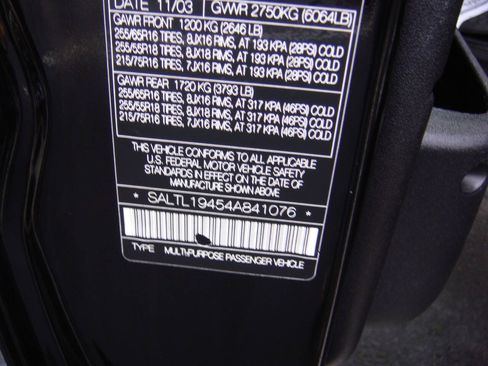 Used 2004 Land Rover Discovery S AWD/4WD image 20