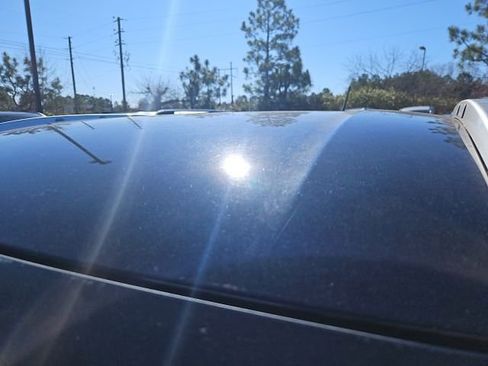 Used 2020 Nissan Kicks SR w/ SR Premium Package image 4