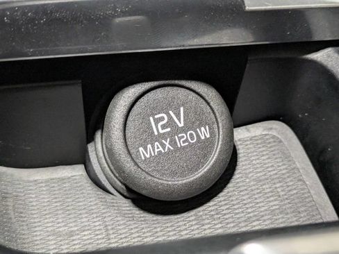 Used 2022 Volvo S60 B5 Momentum w/ Premium Package FWD image 22