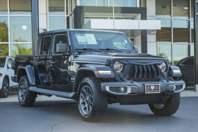 Used 2020 Jeep Gladiator Overland AWD/4WD image 1