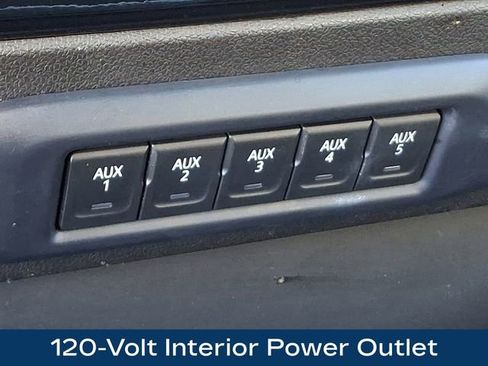 Used 2025 Chevrolet Silverado 3500 High Country AWD/4WD image 19