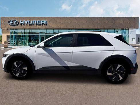 New 2026 Hyundai Ioniq 5 SE AWD/4WD image 3