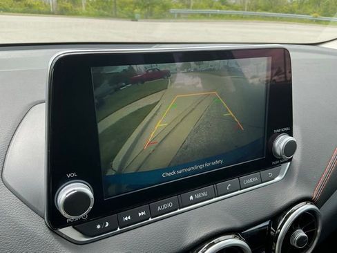 Used 2025 Nissan Sentra SR FWD image 28