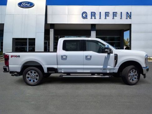 New 2026 Ford F250 Lariat w/ Chrome Package AWD/4WD image 3