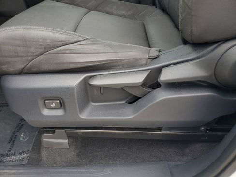 Used 2024 Toyota Tacoma SR5 image 11