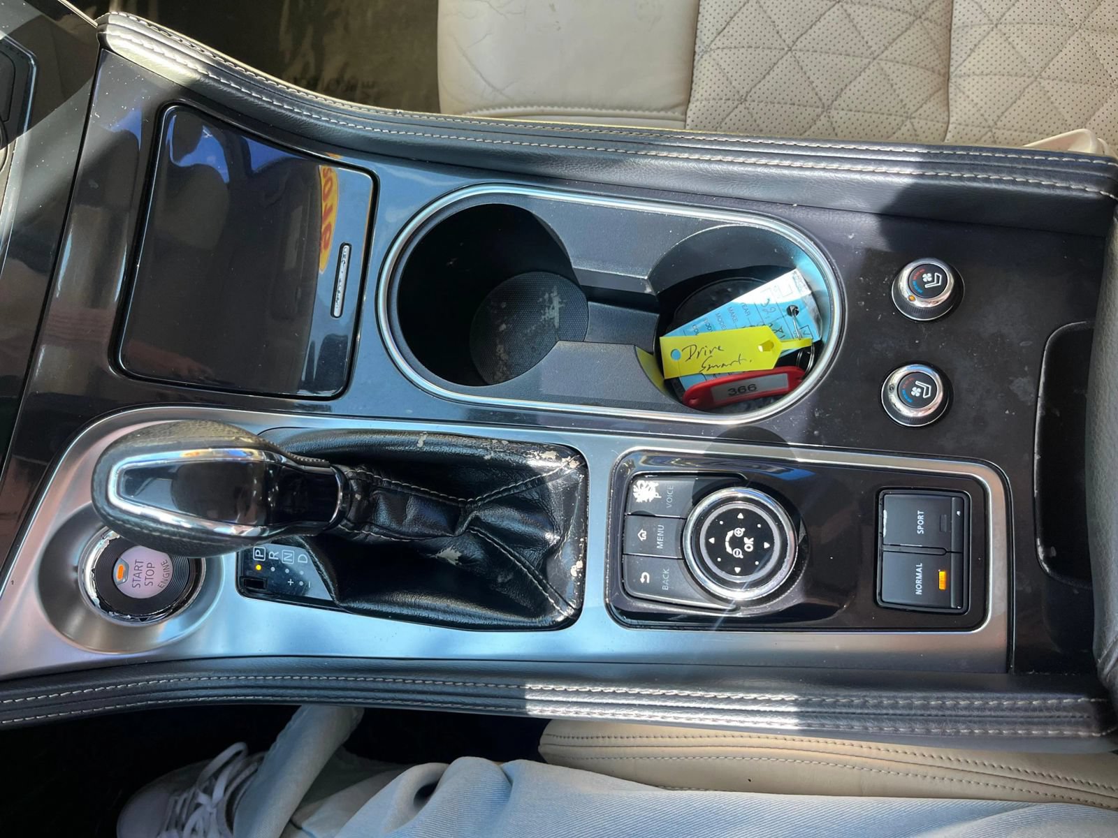 Used 2016 Nissan Maxima Platinum FWD image 19