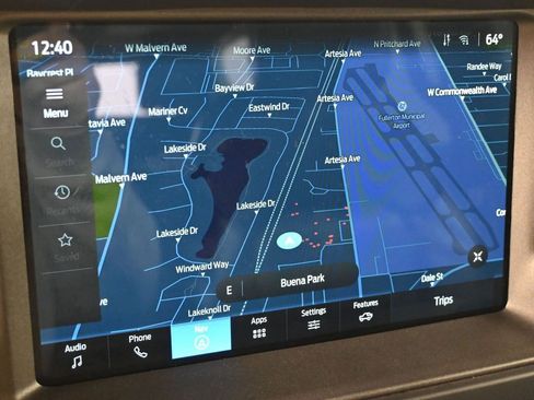 Used 2025 Ford Bronco Badlands image 14