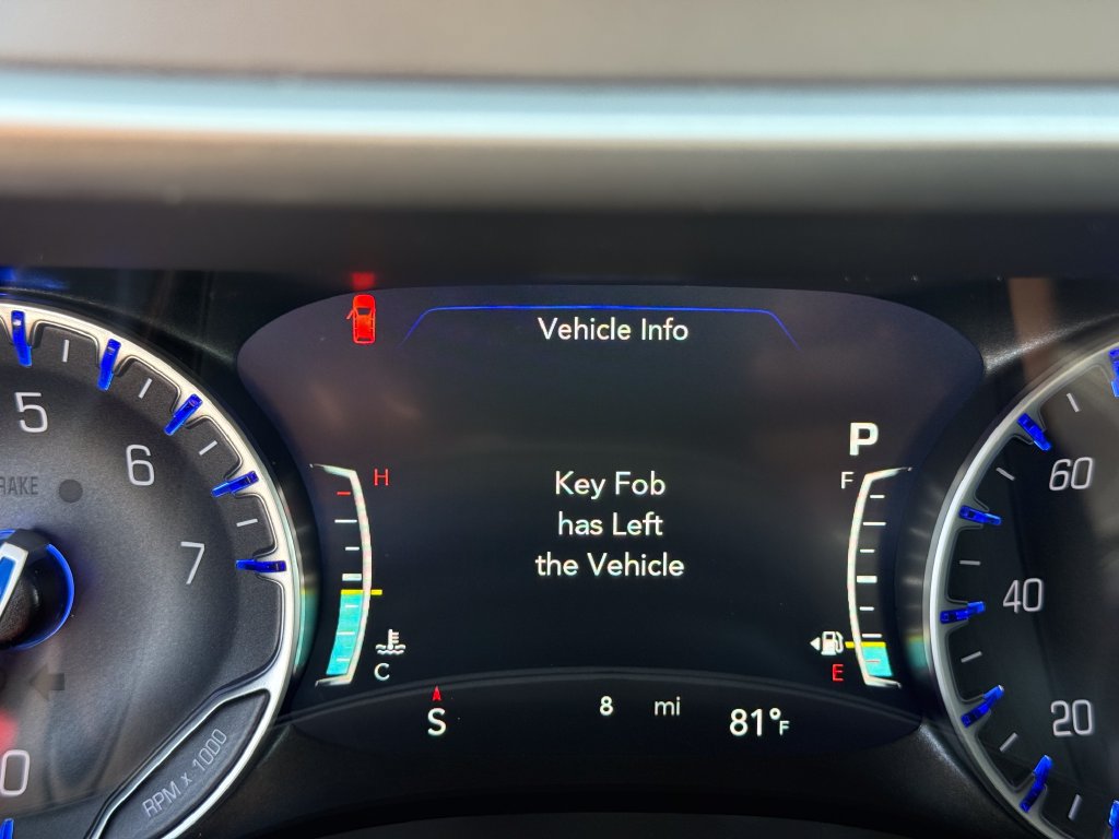New 2027 Chrysler Pacifica Select FWD image 16
