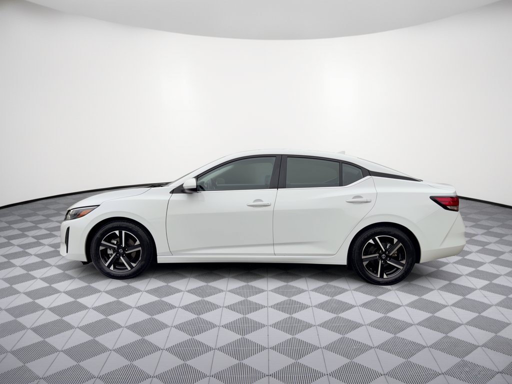 Used 2025 Nissan Sentra SV FWD image 2