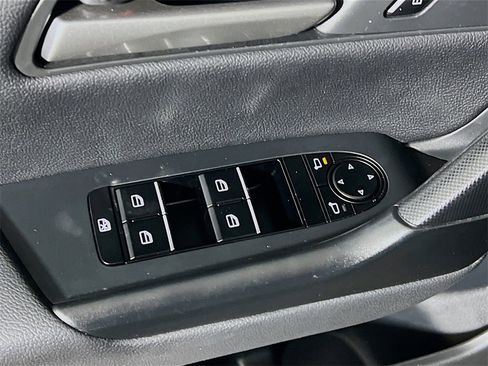 Used 2025 MAZDA CX-50 AWD 2.5 S w/ Preferred Package image 16