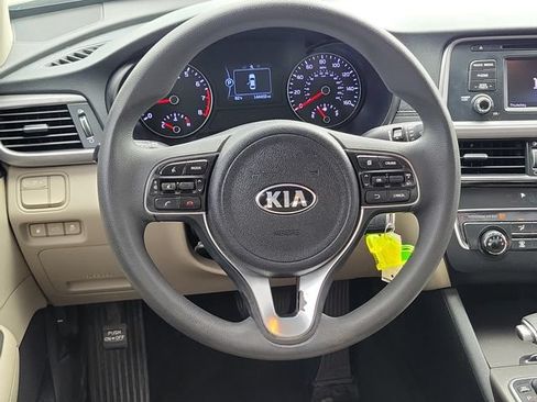 Used 2017 Kia Optima LX FWD image 12