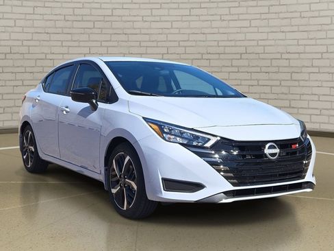 Used 2025 Nissan Versa SR w/ Trunk Package FWD image 3