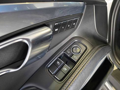 Used 2017 Porsche 911 Carrera 4S image 19