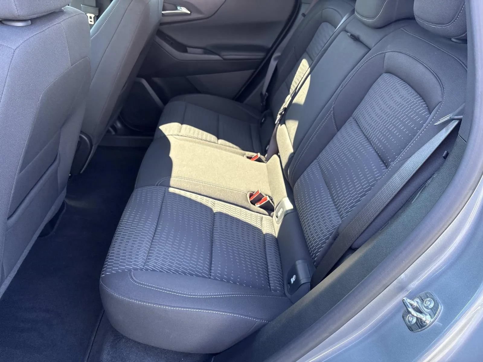 Used 2025 Chevrolet Equinox LT FWD image 17