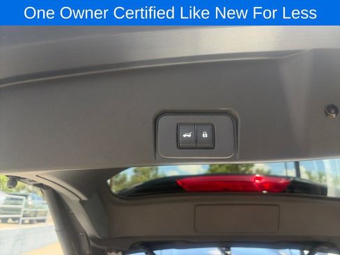 Used 2025 Nissan Rogue SL AWD/4WD image 10