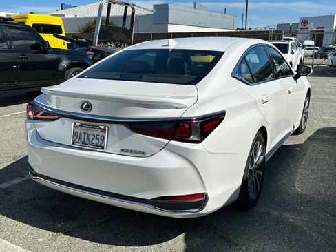 Used 2021 Lexus ES 300h w/ Premium Package FWD image 5