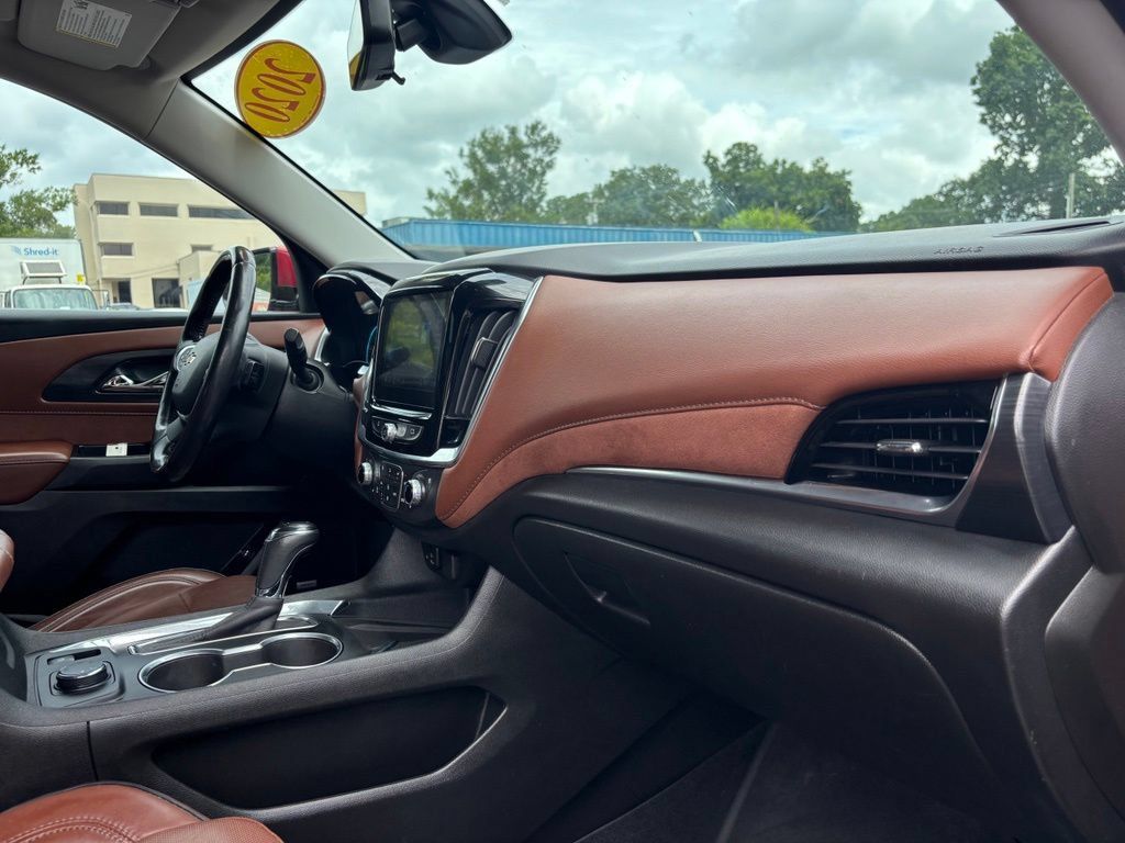 Used 2020 Chevrolet Traverse High Country AWD/4WD image 25