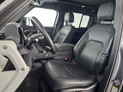 Used 2023 Land Rover Defender 110 S image 21