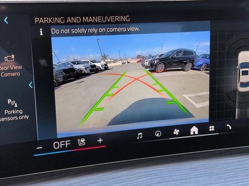 New 2026 BMW 330i Sedan w/ M Sport Package image 12