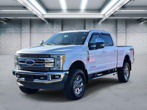 Used 2017 Ford F350 Lariat w/ Chrome Package image 1