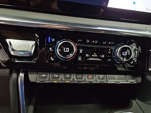 New 2026 GMC Sierra 1500 Denali w/ Technology Package AWD/4WD image 19