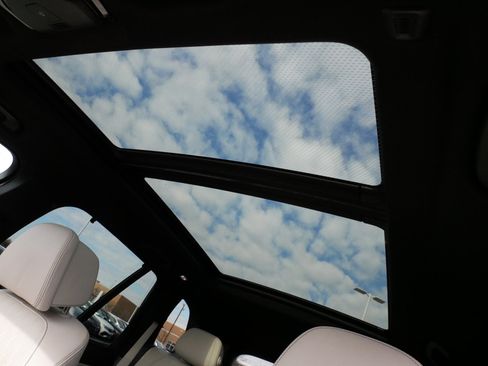 Used 2022 BMW X5 xDrive45e w/ Executive Package image 34