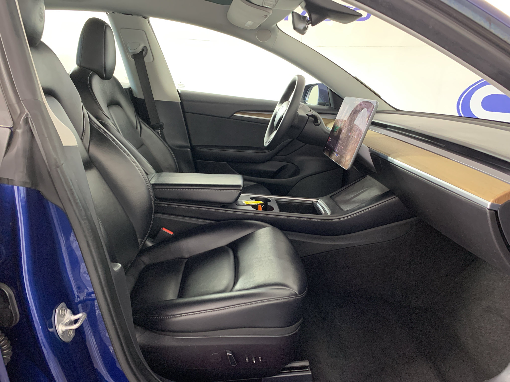 Used 2022 Tesla Model 3 Long Range AWD/4WD image 33