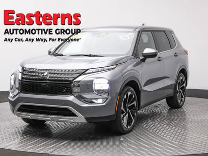 Used 2024 Mitsubishi Outlander SE
