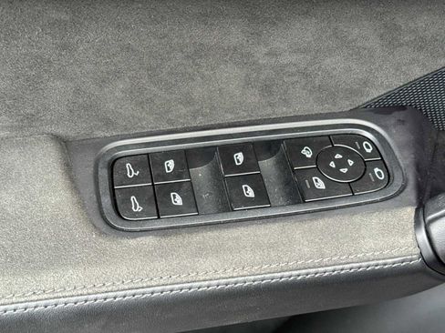 Certified 2025 Porsche Cayenne GTS image 13