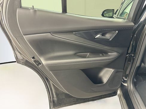 Used 2024 Chevrolet Blazer EV LT image 28