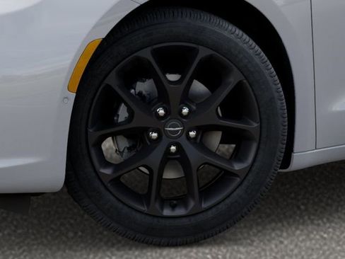 New 2026 Chrysler Pacifica Limited image 8