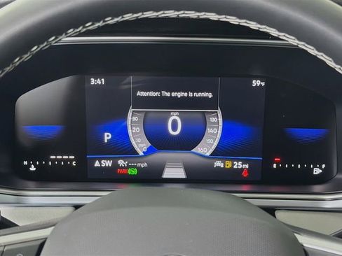 New 2026 Volkswagen Taos SE image 13